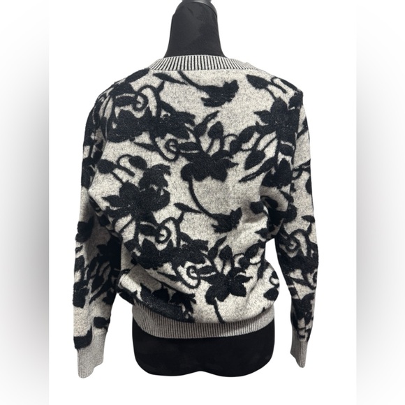 Gemma + Jane Crew Neck Sweater Grey - Picture 3 of 9